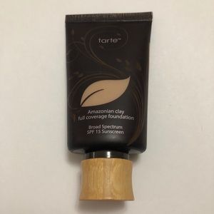 Tarte Amazonian Clay Foundation SPF 15